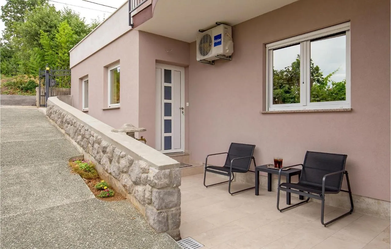 1 Bedroom Stunning Apartment In Pobri Volosko Croatia